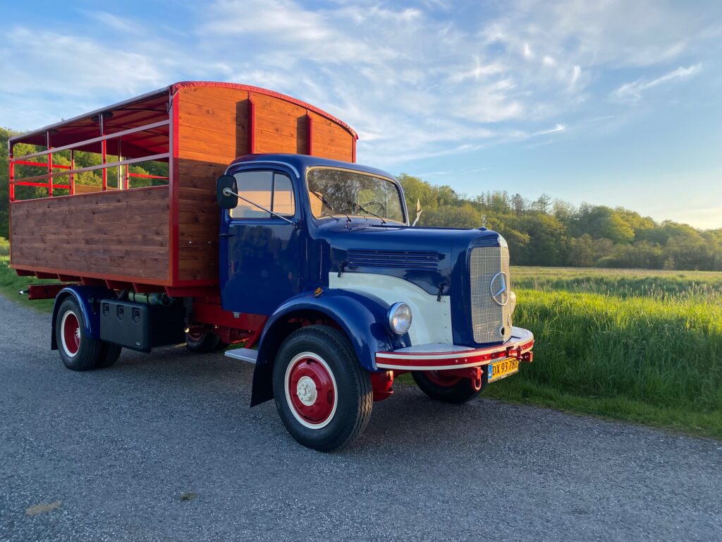 Mercedes L312